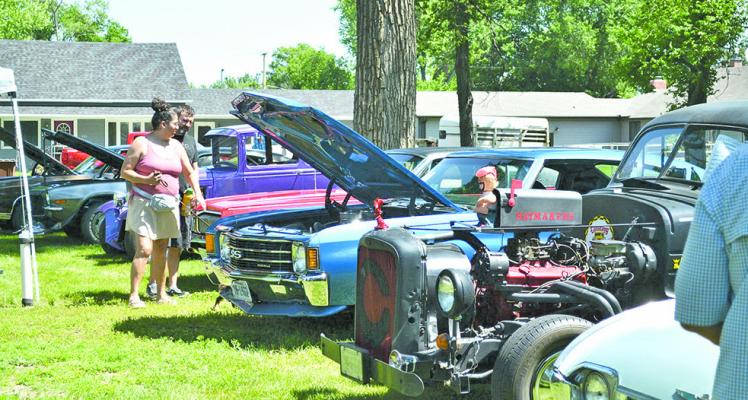 Community Comes Together to Celebrate 140