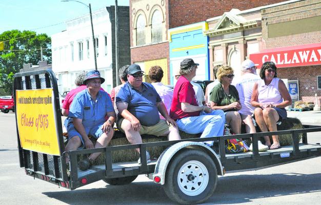 Community Comes Together to Celebrate 140