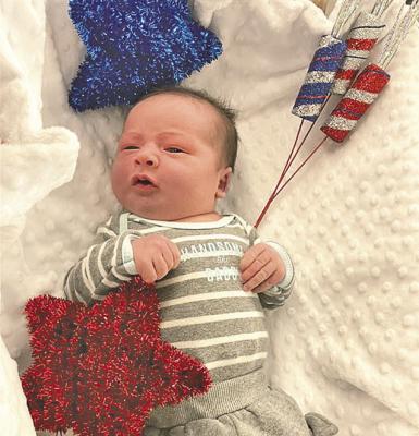 BIRTH ANNOUNCEMENTS