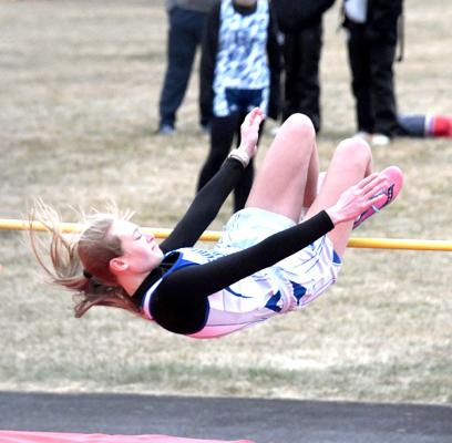 Jade Bierman starts her high jump career out well with a jump of 4-04.00, for 4th place.