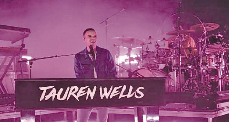 For nearly a decade, Tauren Wells has been inspiring audiences worldwide – he’s got 10 GRAMMY nominations and eight Dove Awards to his name! He will close out the 2025 Livin Out Loud Christian festival in Gothenburg on Saturday, Aug. 16. Be sure to bring your lawn charis! (LOL Photos)