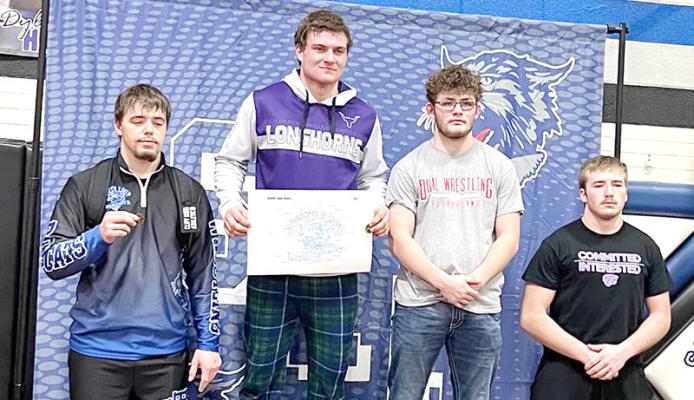 Dawson Doggett earned the 3rd place medal at the South Loup Invite last Friday at 190 pounds.
