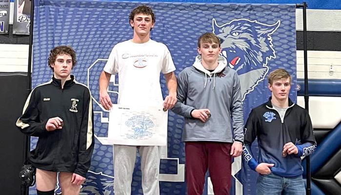 CJ Quandt finished the South Loup Invite last week with the 4th place medal at 144 pounds.