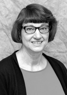 Nebraska Press Women Honor Barb Batie
