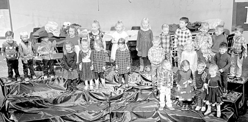 Elementary Kids Offer Sounds of The Season