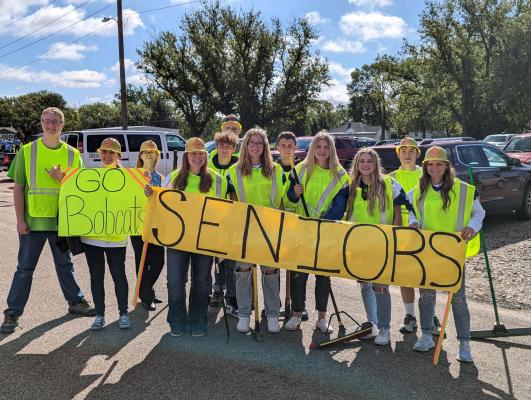 Callaway Seniors Holding Sign in HOCO parade
