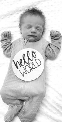 BIRTH ANNOUNCEMENTS