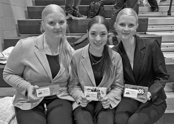 The Callaway High School speech team competed in their first meet of the season at Hampton on Saturday, Jan. 31. The duet acting team of Taryn Rohrbough and Olivia Fitzgerald earned first place at the meet, while Chenney Dishman finished with fourth place in POI. The team competed in the Gothenburg Invitational on Saturday, Feb. 7, where Chenney earned 6th in POI.