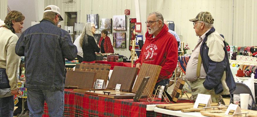 There were lots of vendors set up in the Community Center to give folks an opportunity to get some Christmas shopping done.