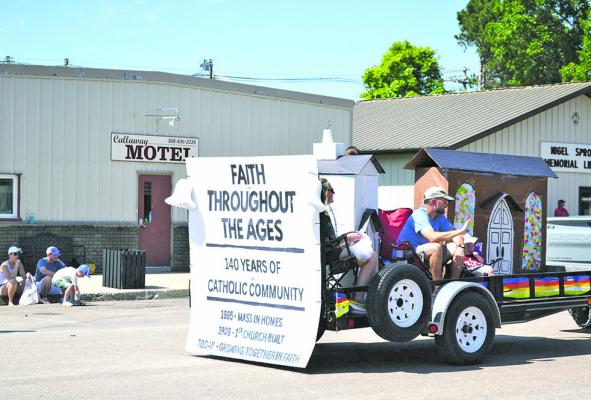 Community Comes Together to Celebrate 140