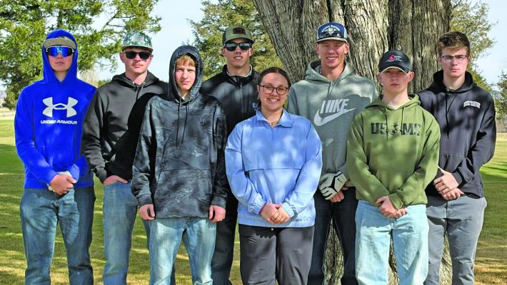 The South Loup golf team members are, front row, from left: Kyson Stretesky, Piper Strasburg, and Landen Paulsen; Back row: Dawson Downing, Haydn Stretesky, Callan Witthuhn, Crew Witthuhn, and Asher Evans. (Photo courtesy Jeff Cole)