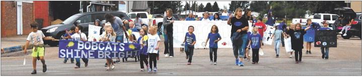 Callaway Elementary students and staff joined the high school as they marched down the street during the Homecoming parade on Friday, Sept. 15. The students were fired up for the big game with Sandhills-Theford that night, and the Bobcats were victorious! (Courier photos by Loleta Connell)