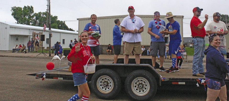Celebrating their 20-year reunion were nine members of the CHS Class of 2006 on a parade float. (Courier photo by Ellen Mortensen)