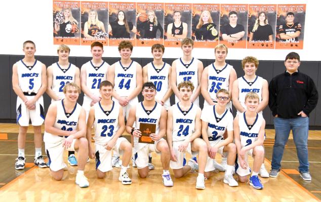 The South Loup Bobcats brought home the team championship plaque from the hoiday tournament in Maxwell played on Dec. 27 and 28. The wins boost the Bobcats' record to 5-2 on the season. (Courier photo by Loleta Connell)