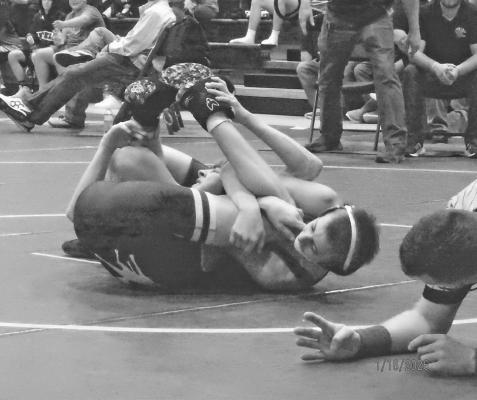 Noah Hiatt gains some back points at the SEM invite last Friday. (Photos courtesy of Brandy Mason)