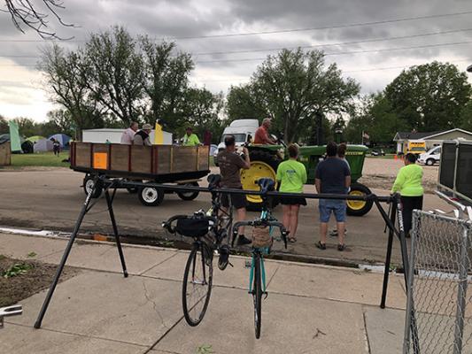Volunteers provided transportation services - Callaway style - to escort the BRAN riders around town.
